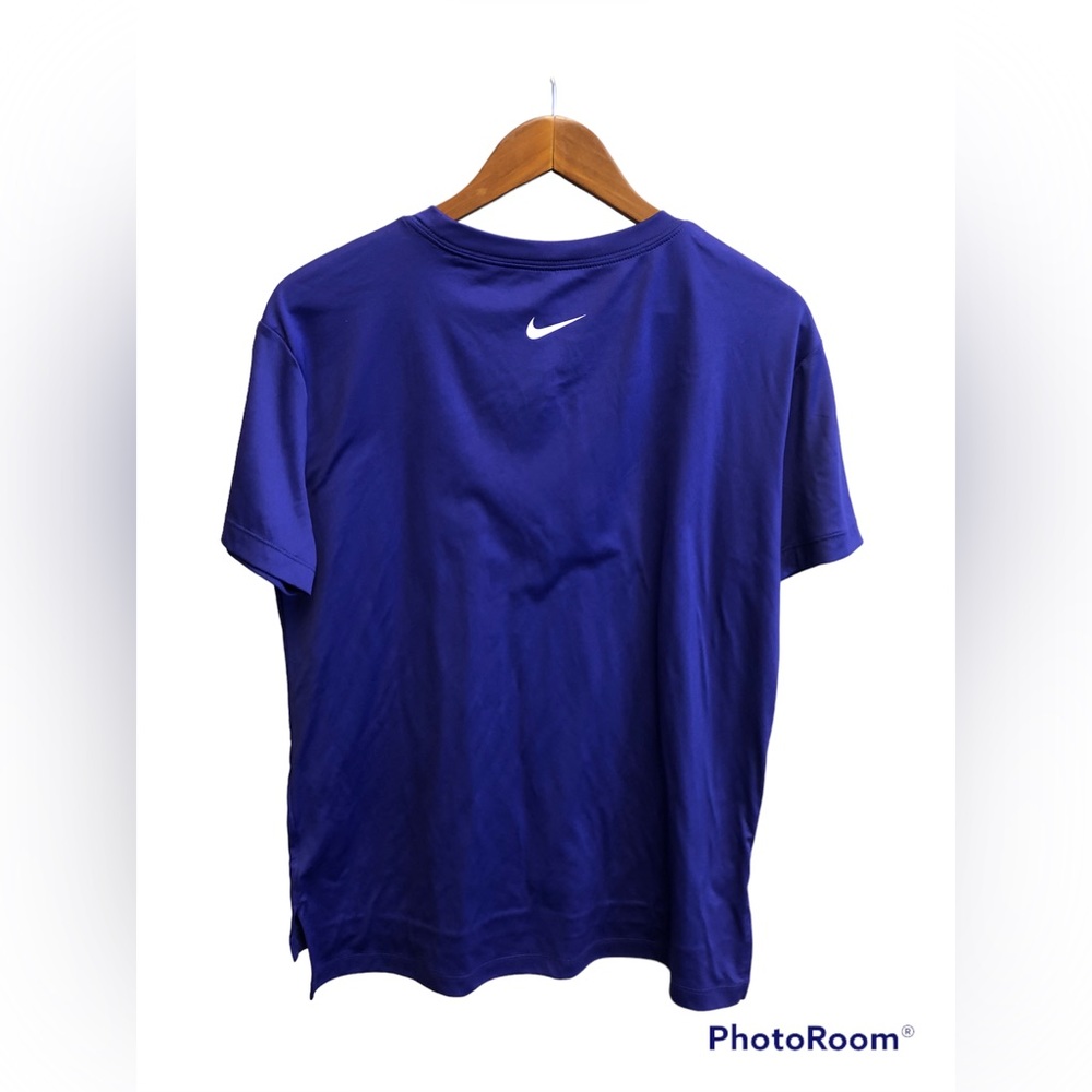 Nike Dri-Fit Purple T-Shirt Size M - Picture 2 of 7